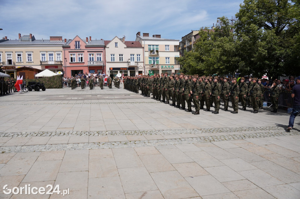 Przysięga Terytorialsów na gorlickim Rynku 06.07.