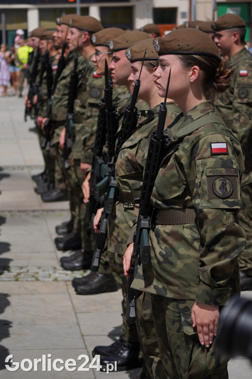 Przysięga Terytorialsów na gorlickim Rynku 06.07.