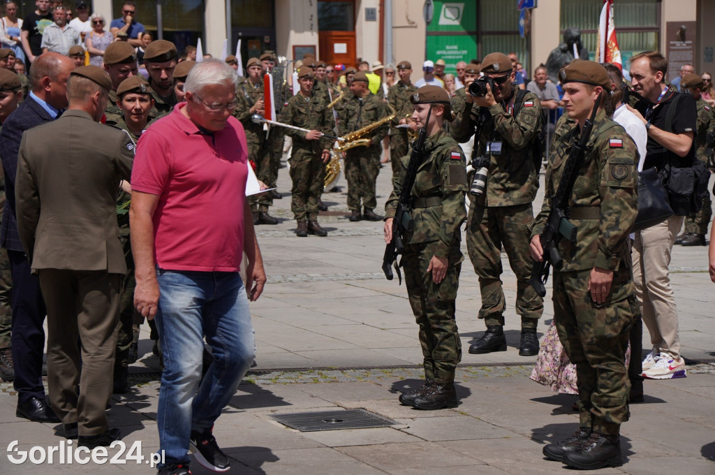 Przysięga Terytorialsów na gorlickim Rynku 06.07.
