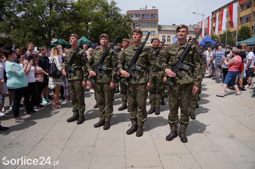 Przysięga Terytorialsów na gorlickim Rynku 06.07.