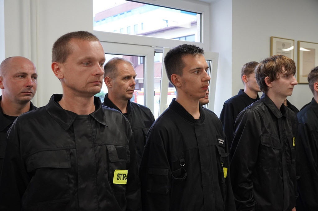 Przyrzeczenie 25 nowych druhen i druhów OSP