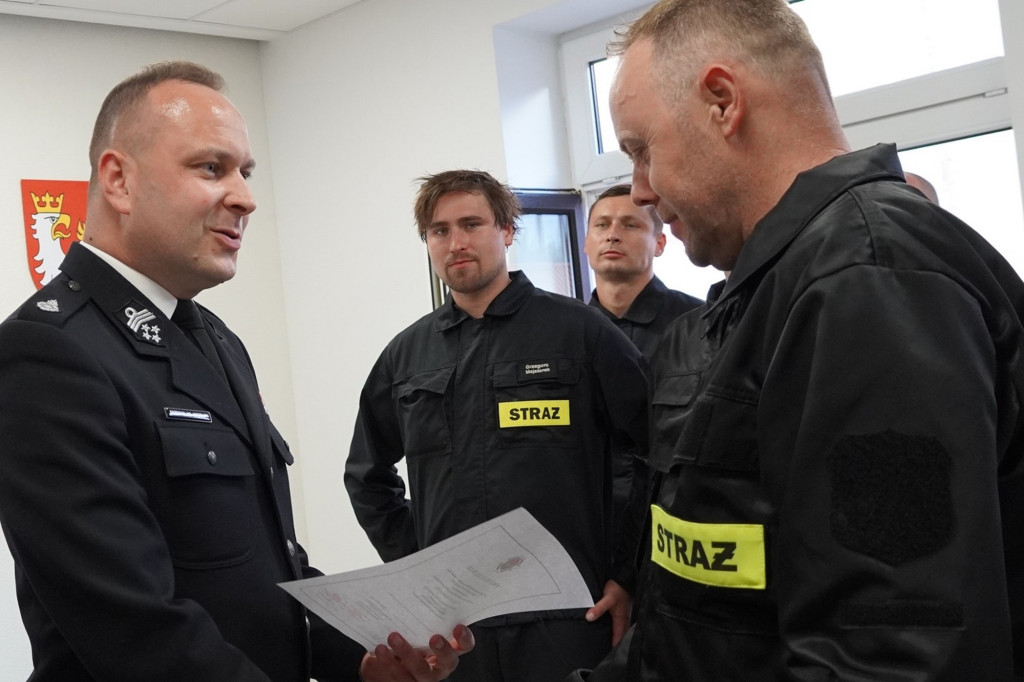 Przyrzeczenie 25 nowych druhen i druhów OSP