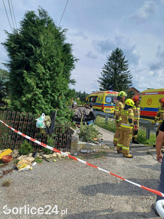 Dachowanie osobówki w Sękowej (20.07.)