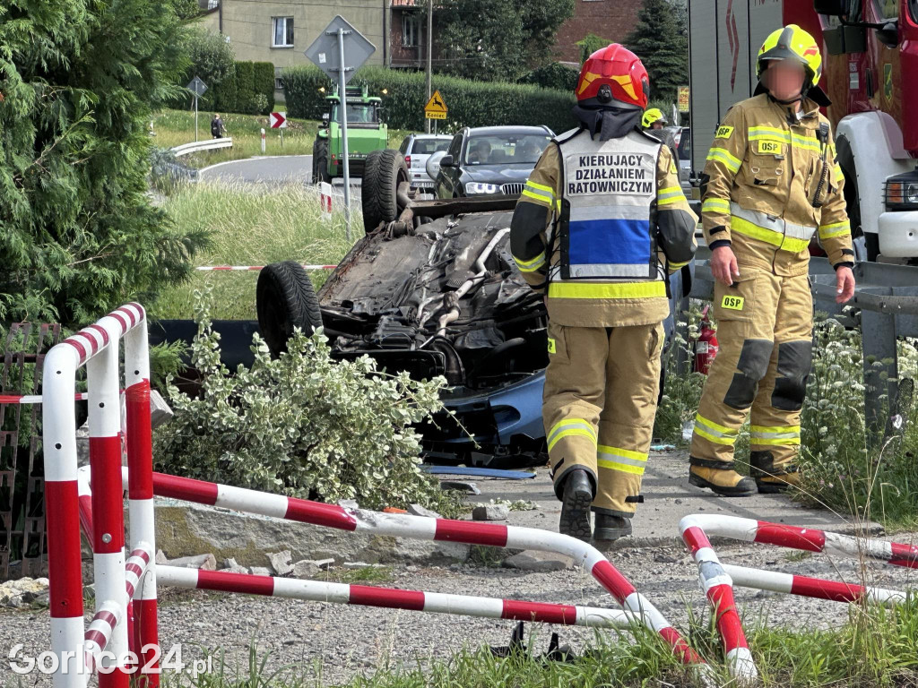 Dachowanie osobówki w Sękowej (20.07.)