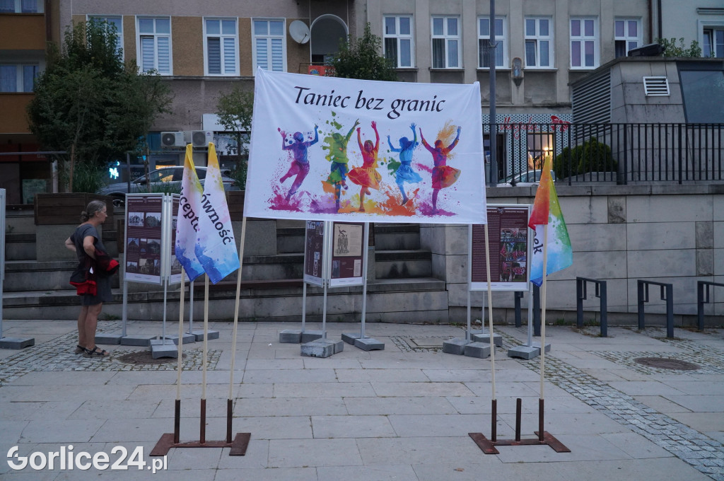 Gorlicki Flash Mob i pokaz Fire LED Show