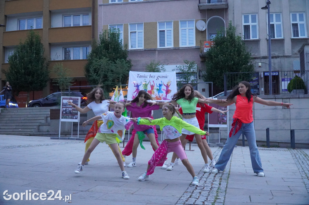 Gorlicki Flash Mob i pokaz Fire LED Show