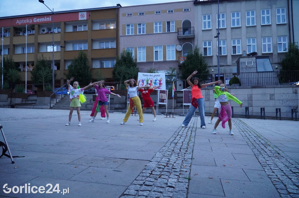Gorlicki Flash Mob i pokaz Fire LED Show