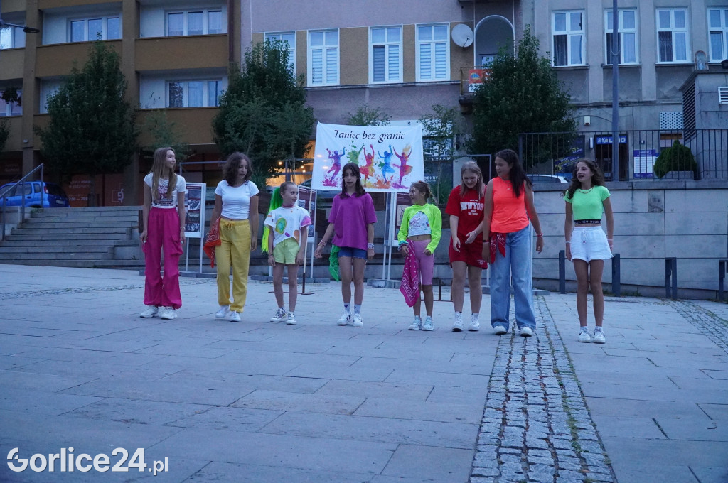 Gorlicki Flash Mob i pokaz Fire LED Show