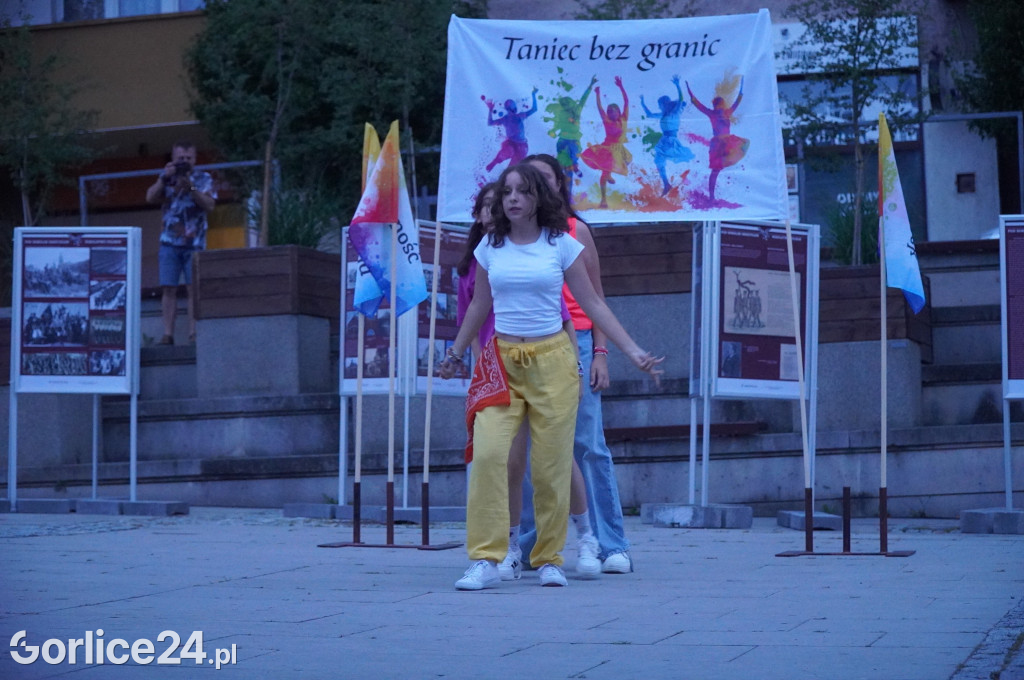 Gorlicki Flash Mob i pokaz Fire LED Show