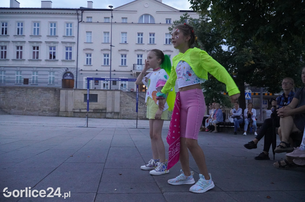 Gorlicki Flash Mob i pokaz Fire LED Show