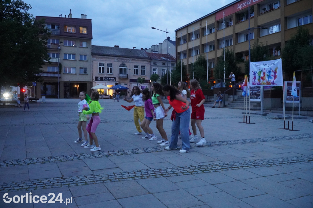 Gorlicki Flash Mob i pokaz Fire LED Show