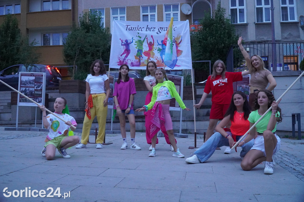 Gorlicki Flash Mob i pokaz Fire LED Show