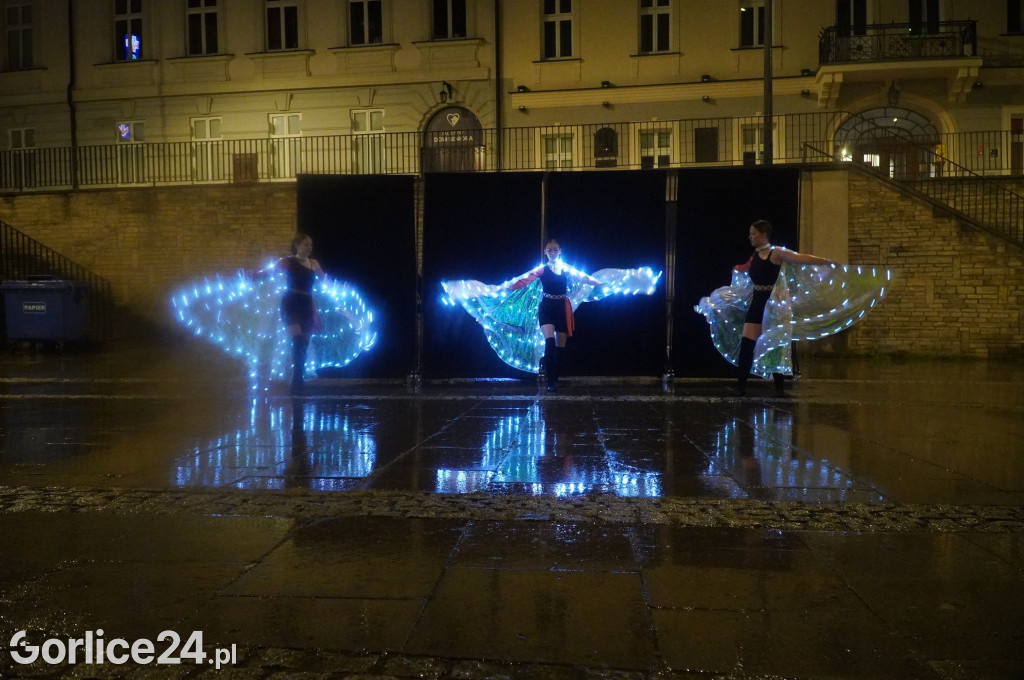 Gorlicki Flash Mob i pokaz Fire LED Show
