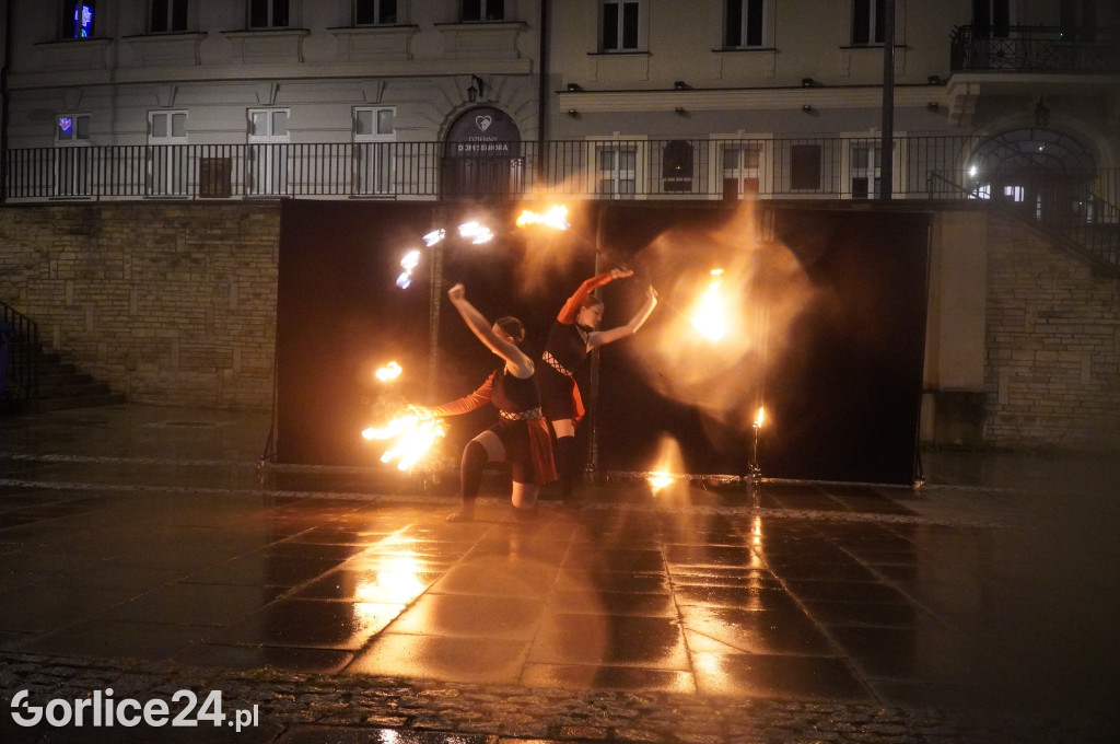 Gorlicki Flash Mob i pokaz Fire LED Show