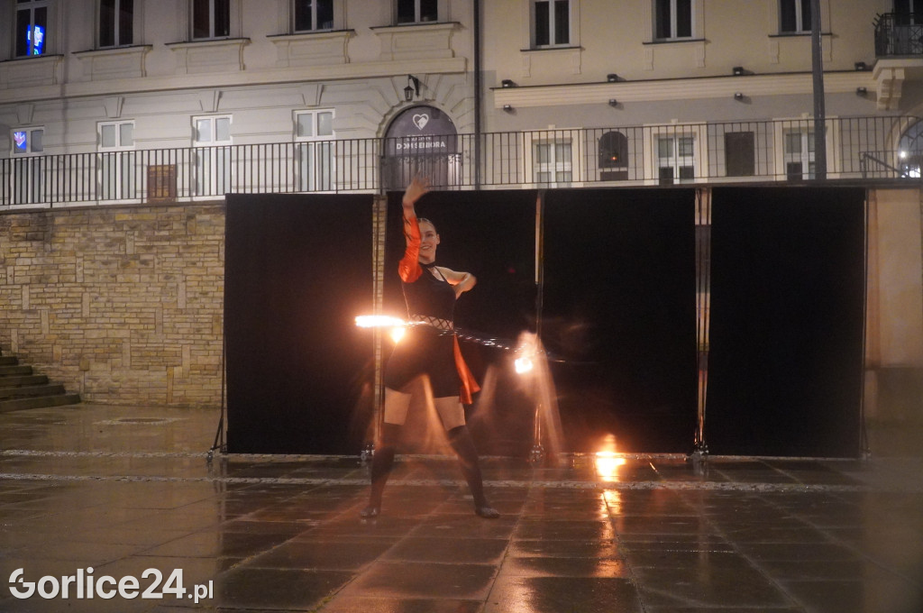 Gorlicki Flash Mob i pokaz Fire LED Show