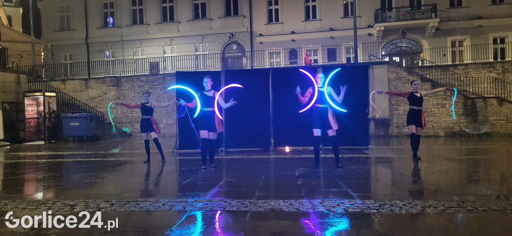 Gorlicki Flash Mob i pokaz Fire LED Show