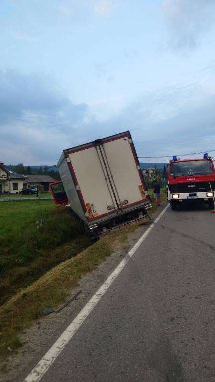 Zderzenie osobówki z samochodem ciężarowym 16.08.