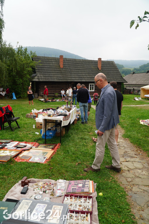 Pogórzańskie Targowisko Staroci w Szymbarku