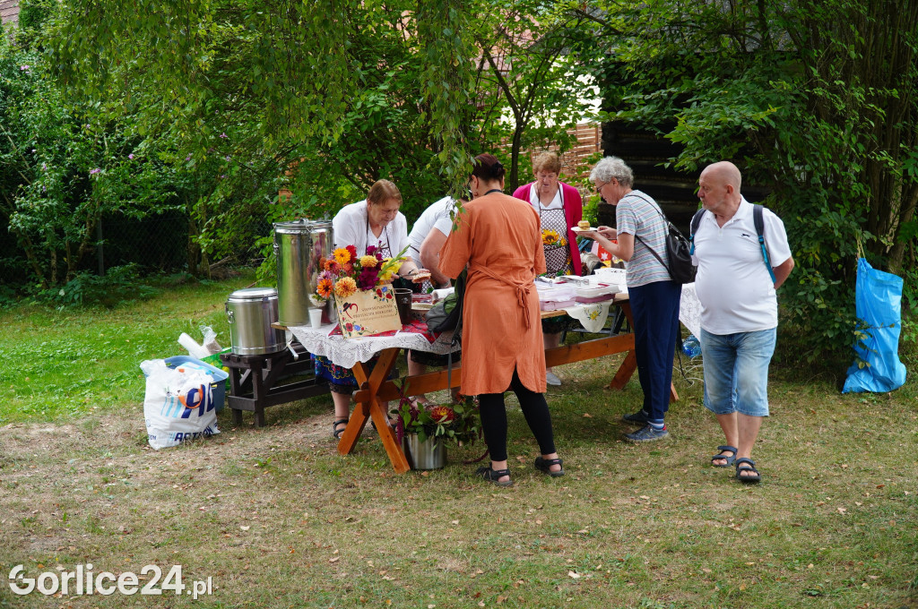 Pogórzańskie Targowisko Staroci w Szymbarku