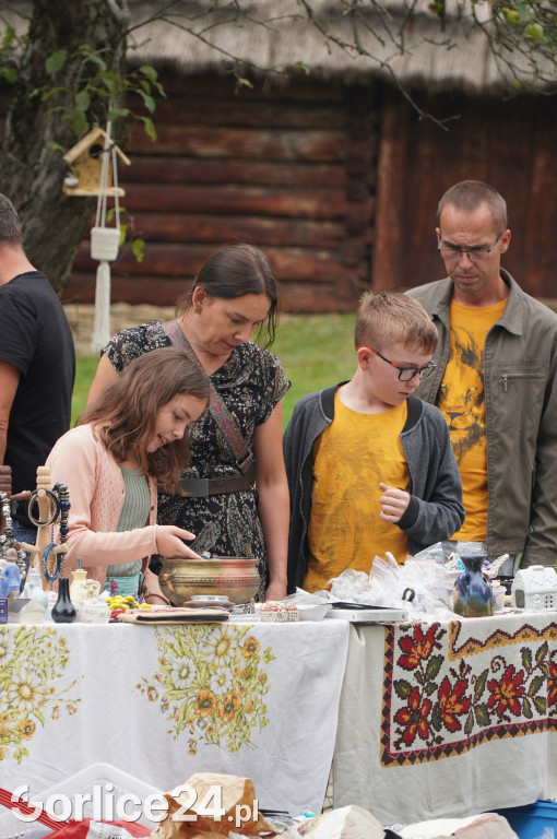 Pogórzańskie Targowisko Staroci w Szymbarku