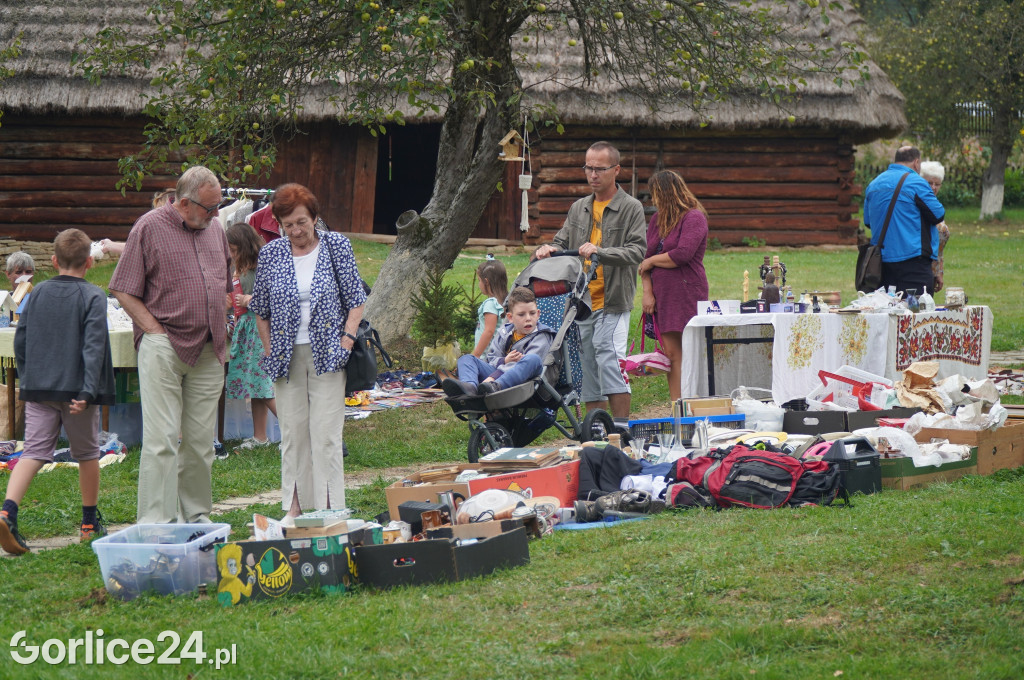 Pogórzańskie Targowisko Staroci w Szymbarku