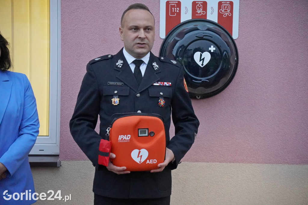 Defibrylatory AED na remizach (13.09.)