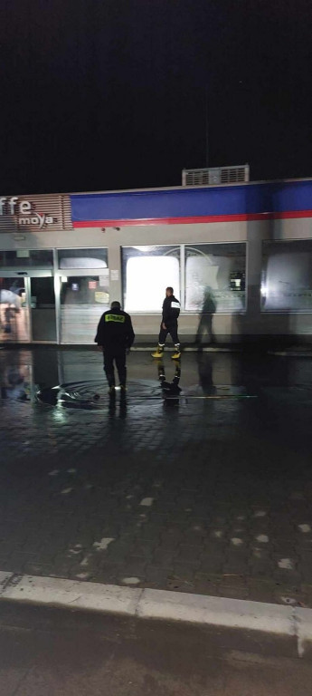 OSP Łosie i OSP Smerekowiec na ratunek powodzianom