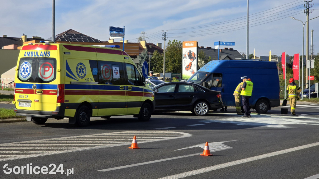 Zderzenie 3 samochodów na ul. Parkowej