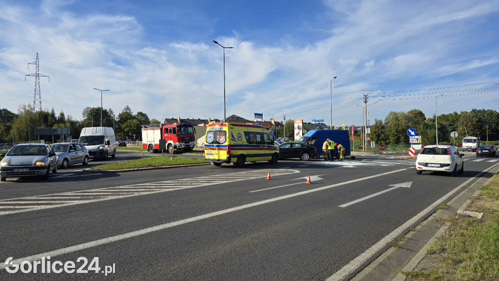 Zderzenie 3 samochodów na ul. Parkowej