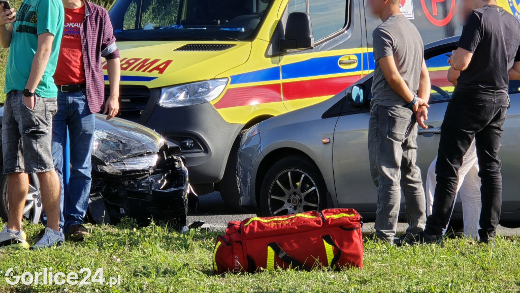 Zderzenie 3 samochodów na ul. Parkowej