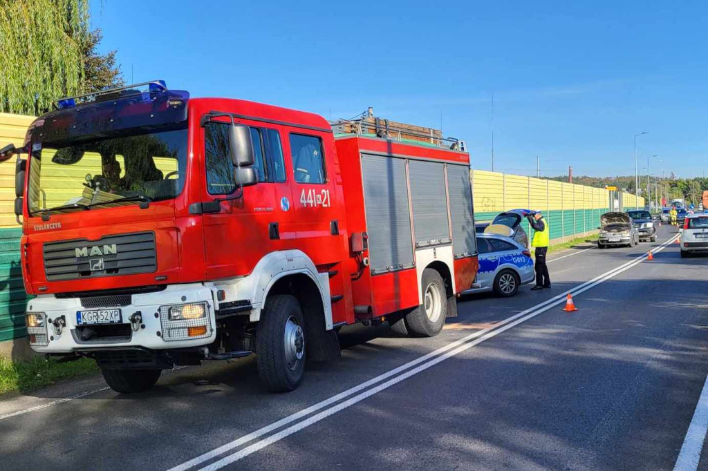 Kolizja 3 pojazdów na ulicy Parkowej (08.10.)