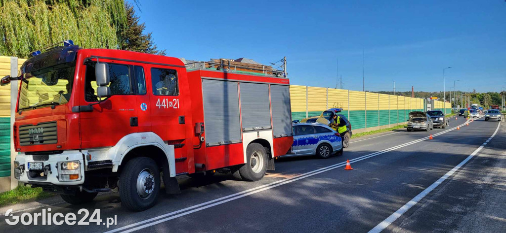 Kolizja 3 pojazdów na ulicy Parkowej (08.10.)