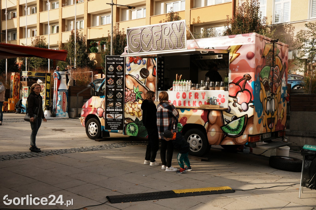 Foodtrucki na gorlickim Rynku - sobota (12.10.)