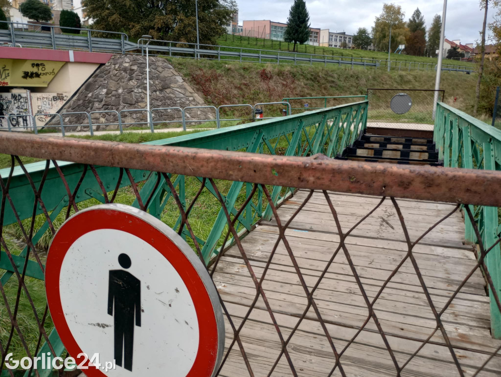 Kładka na Stróżowiance (15.10)
