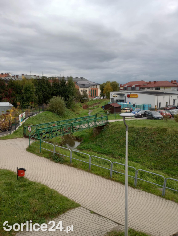 Kładka na Stróżowiance (15.10)