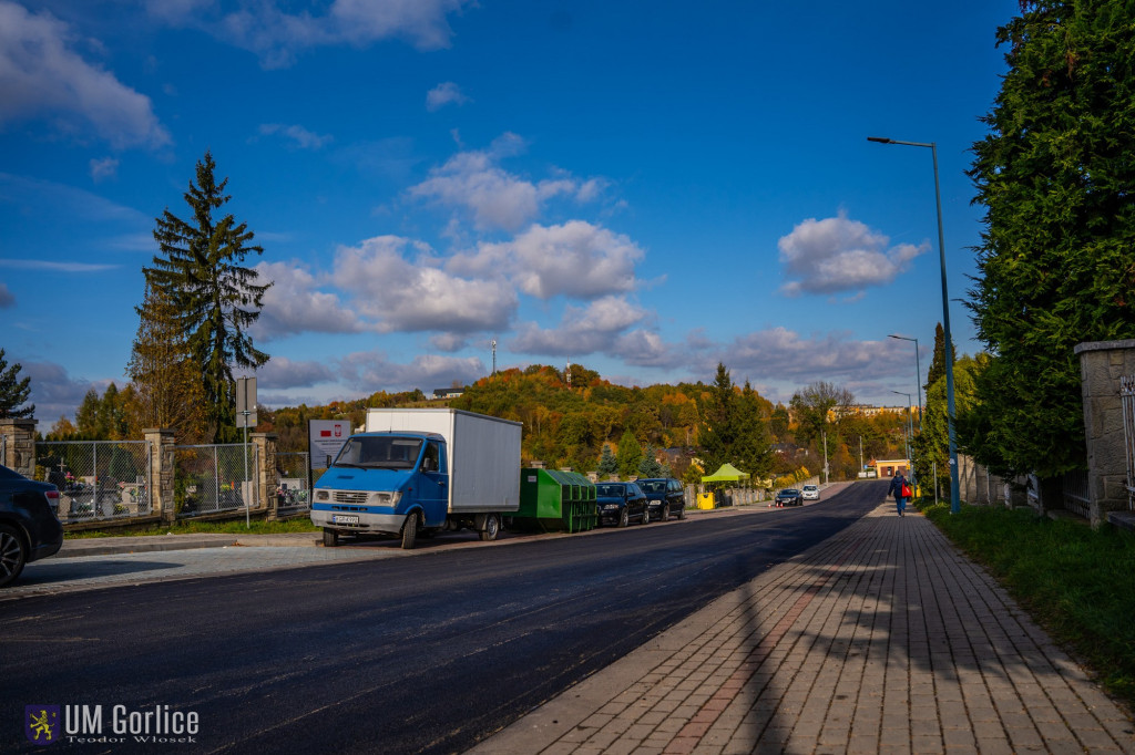 Ulica Cmentarna już po remoncie