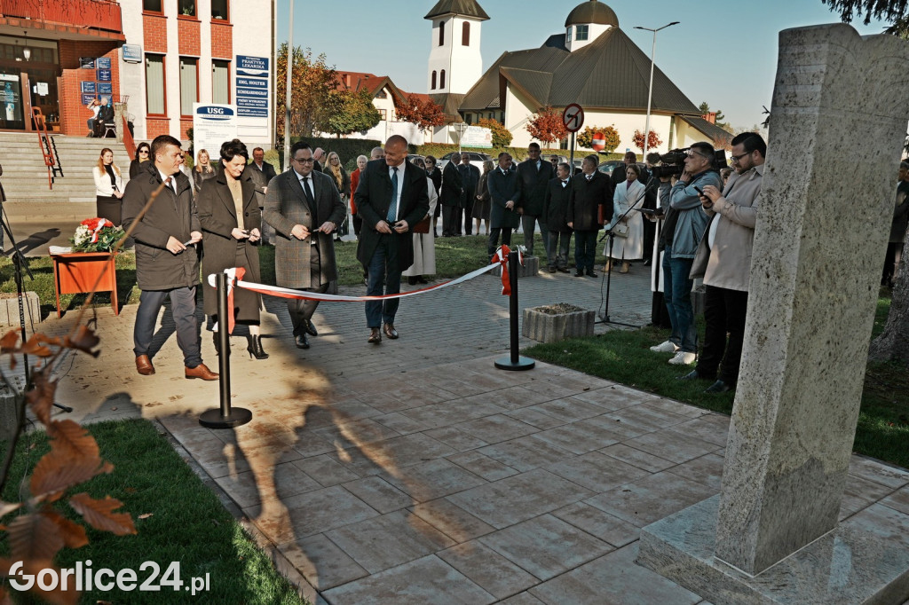 Odsłonięcie Pomnika Henryka Klimontowicza (25.10.)