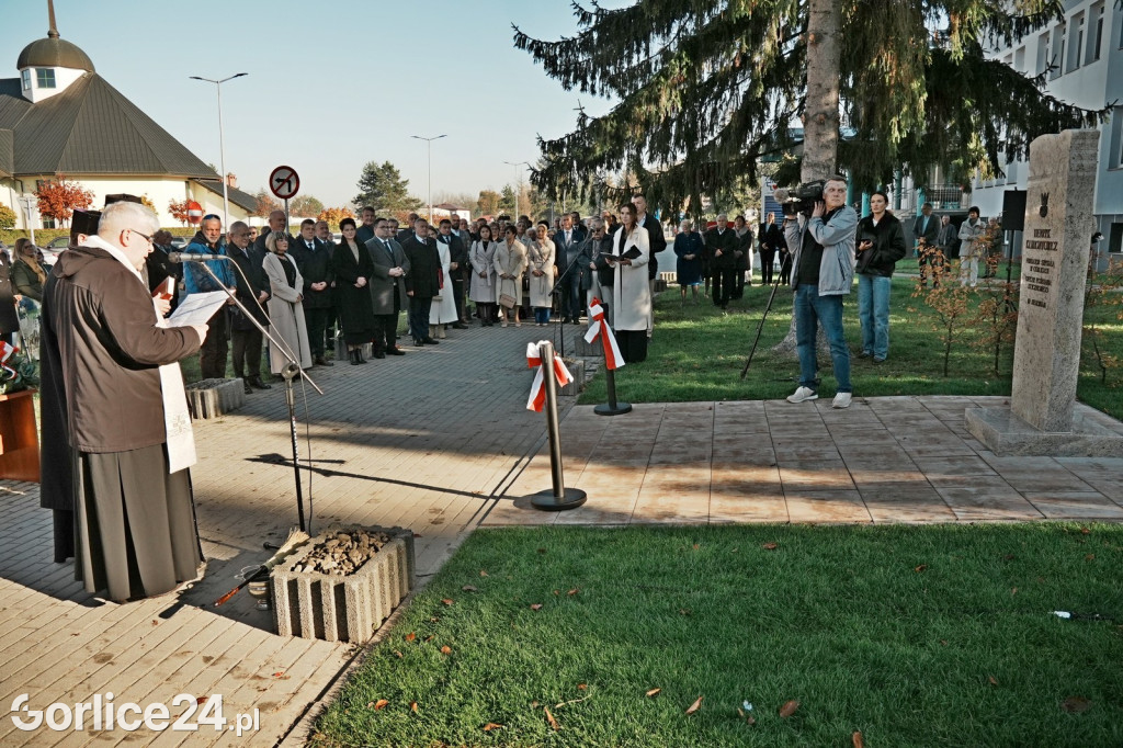 Odsłonięcie Pomnika Henryka Klimontowicza (25.10.)