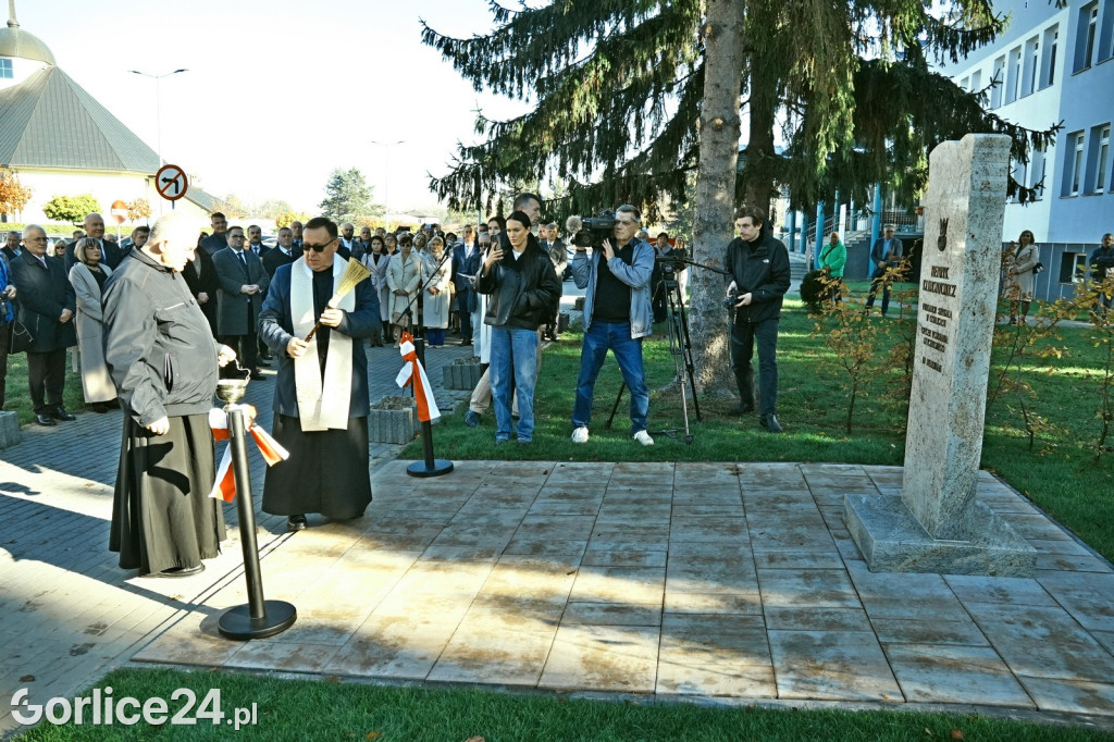 Odsłonięcie Pomnika Henryka Klimontowicza (25.10.)