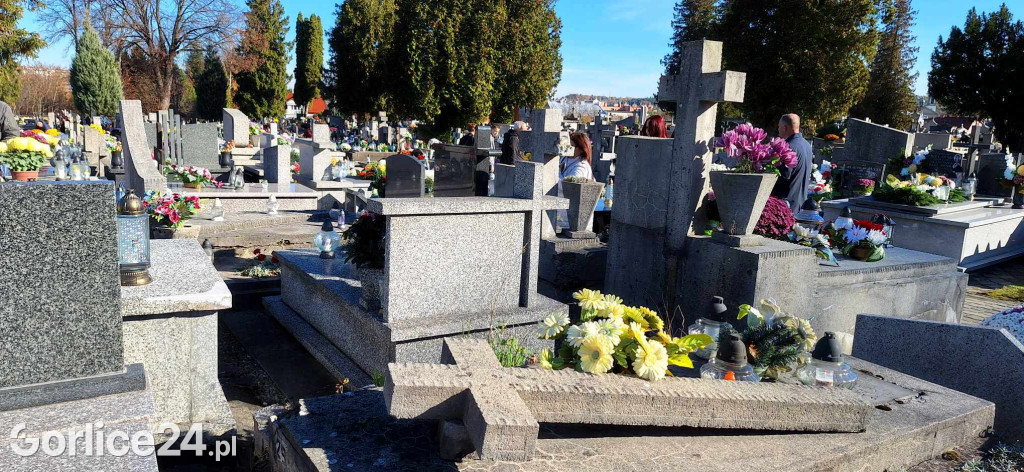 Kwesty na cmentarzach w Gorlicach i Sękowej (01.11)