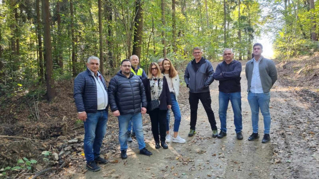 Prace poscaleniowe w Racławicach i Rożnowicach
