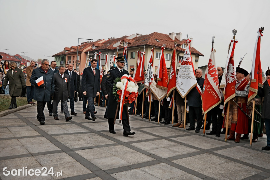 Święto Niepodległości 2024 - przemarsz ulicami Gorlic
