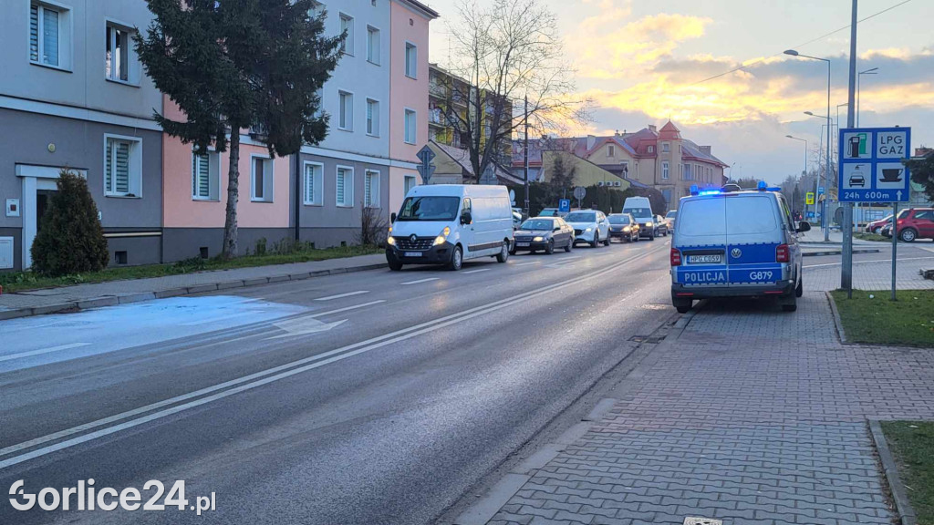 Pożar samochodu na ul. Węgierskiej w Gorlicach (06.12)