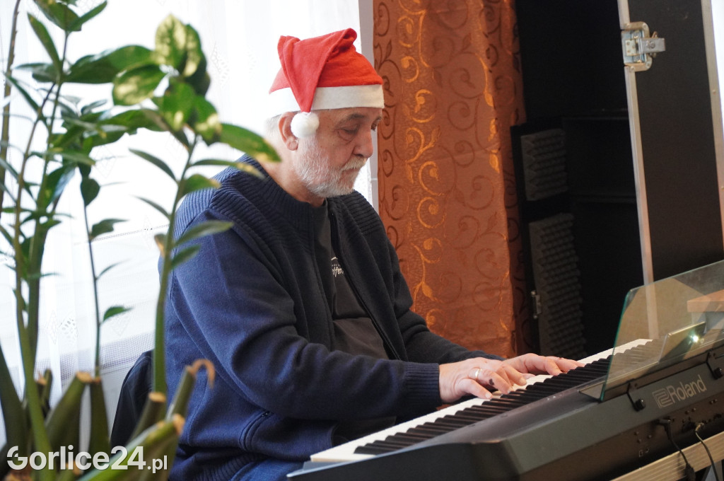Wizyta Świętego Mikołaja w Domu Pomocy Społecznej w Gorlicach (06.12)