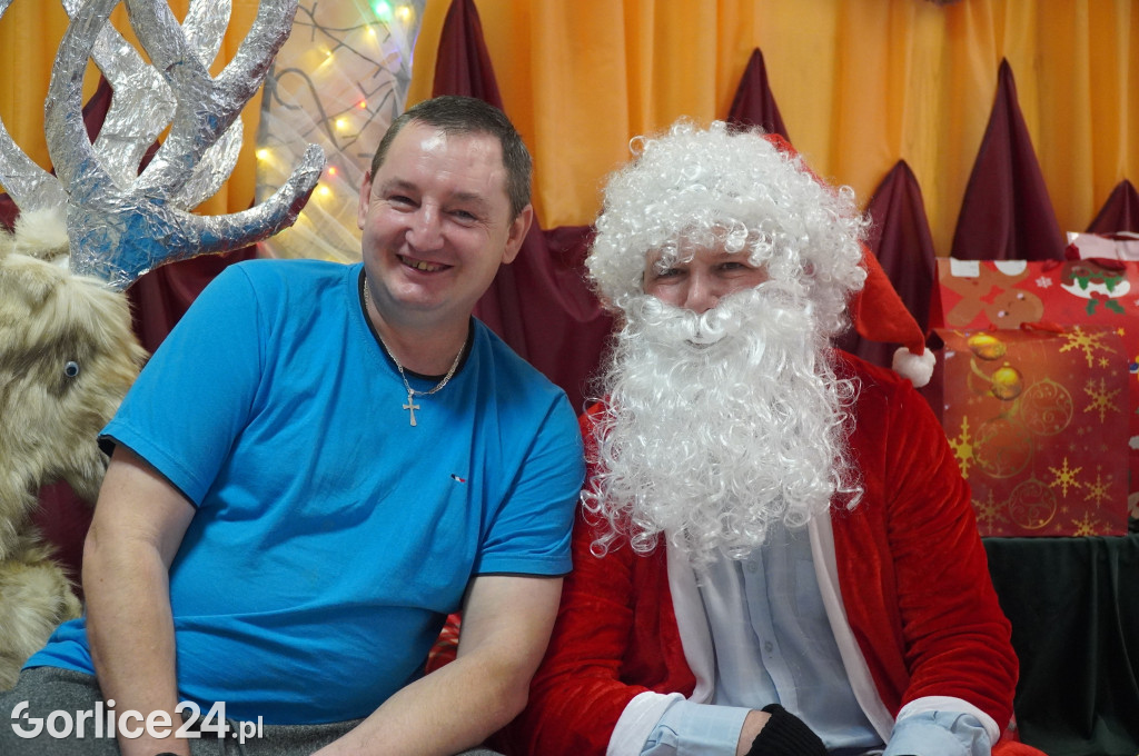 Wizyta Świętego Mikołaja w Domu Pomocy Społecznej w Gorlicach (06.12)
