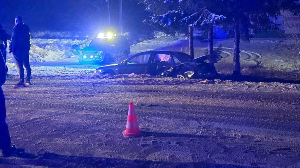 Zdarzenie drogowe w Gładyszowie (23.12)