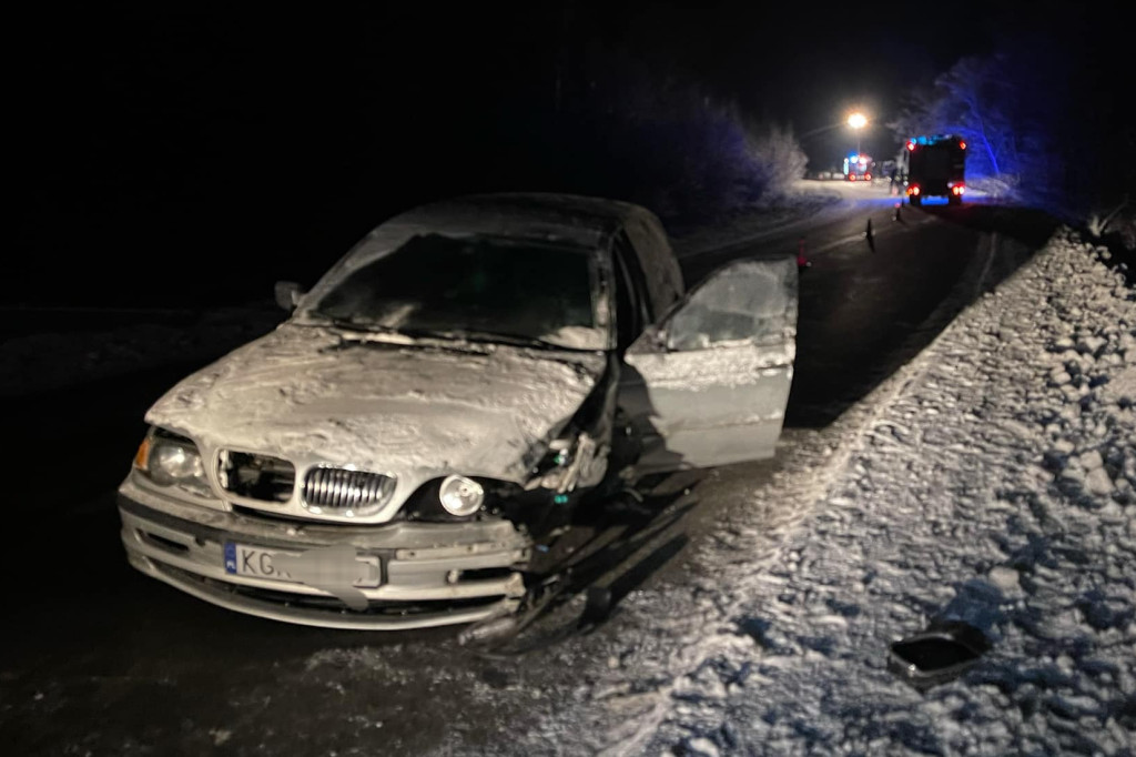 Zderzenie samochodów. Klimkówce (25.12.)