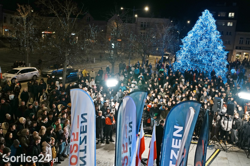 Mentzen w Gorlicach. Tłumy na Rynku (26.01.)