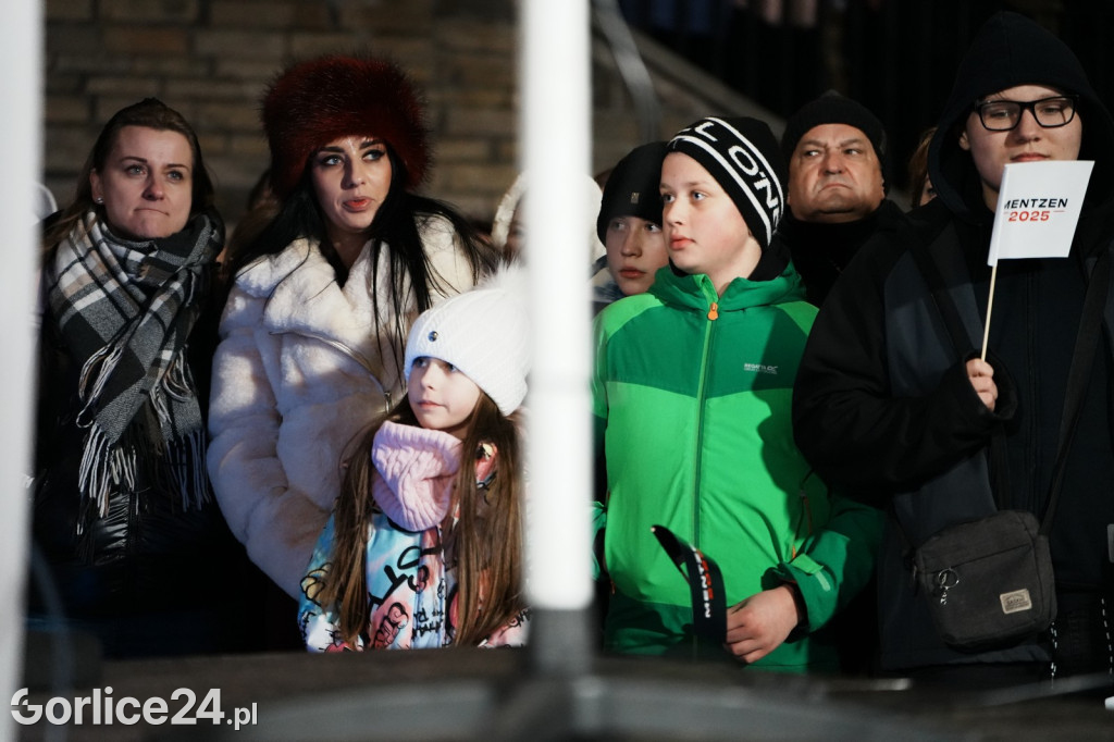 Mentzen w Gorlicach. Tłumy na Rynku (26.01.)