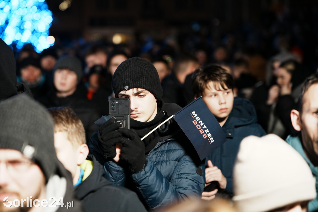 Mentzen w Gorlicach. Tłumy na Rynku (26.01.)